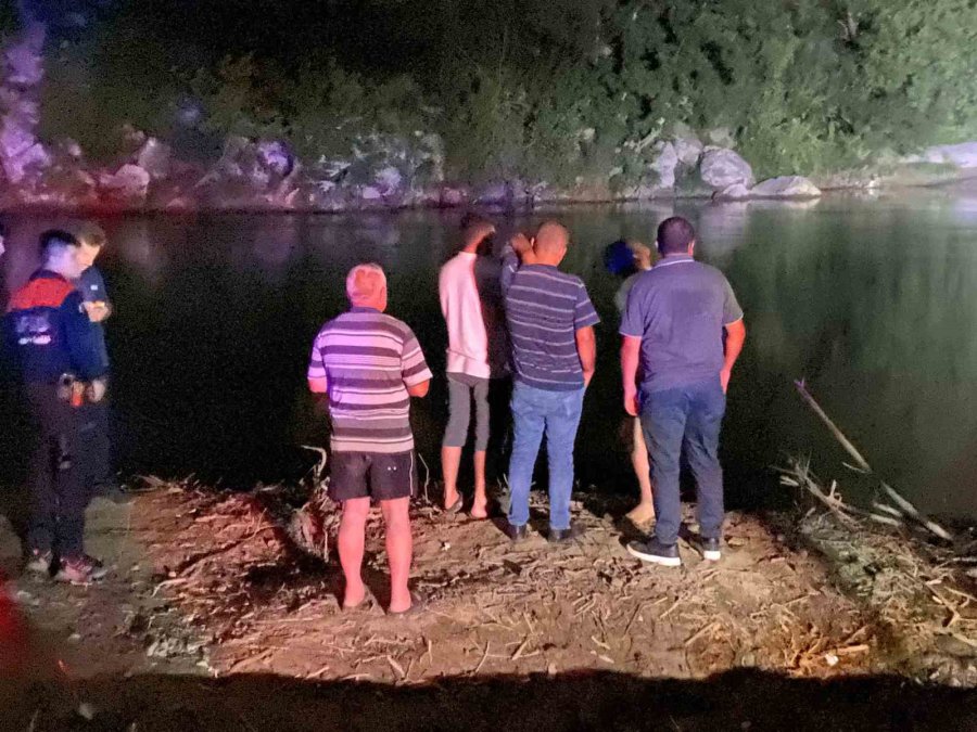 Bayram Tatili İçin Geldiği Antalya’da Balık Avlamak İsterken Canından Oldu