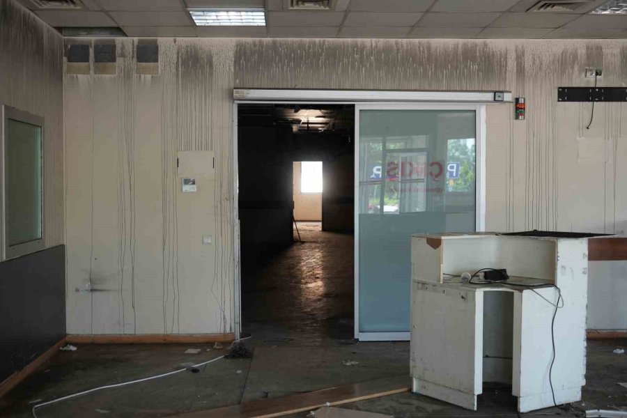 Görevli Hemşire Hastanenin Acil Servisindeki Yangında Verilen Mücadeleyi Anlattı