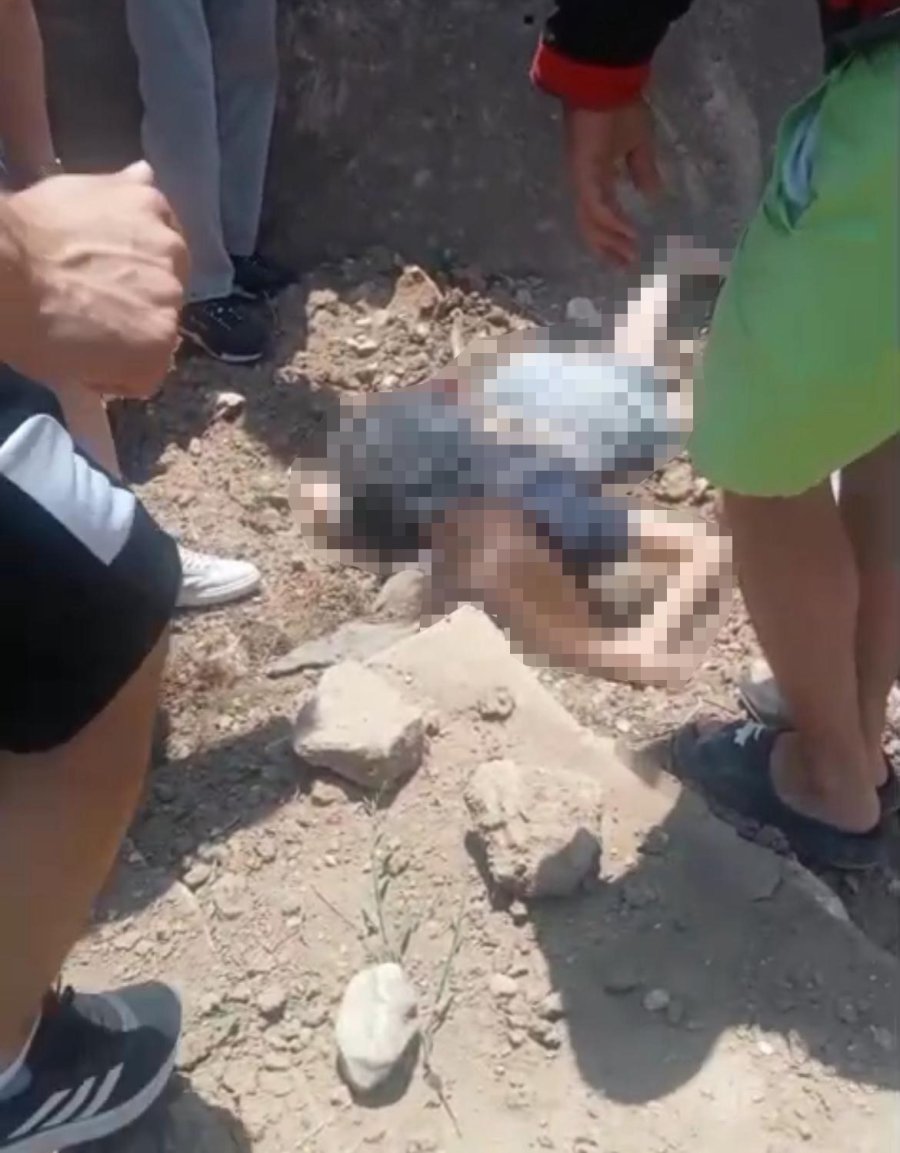 Antalya’da Kemer Yolunda Feci Kaza: 2 Ölü, 4 Yaralı