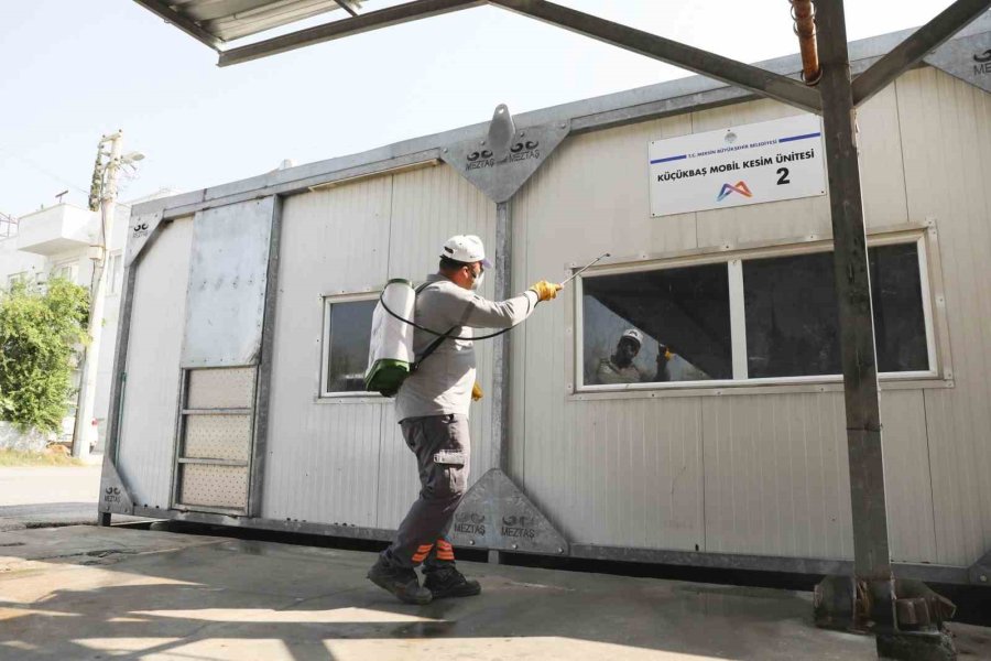 Mersin’de Kurban Kesim Alanları Temizlendi