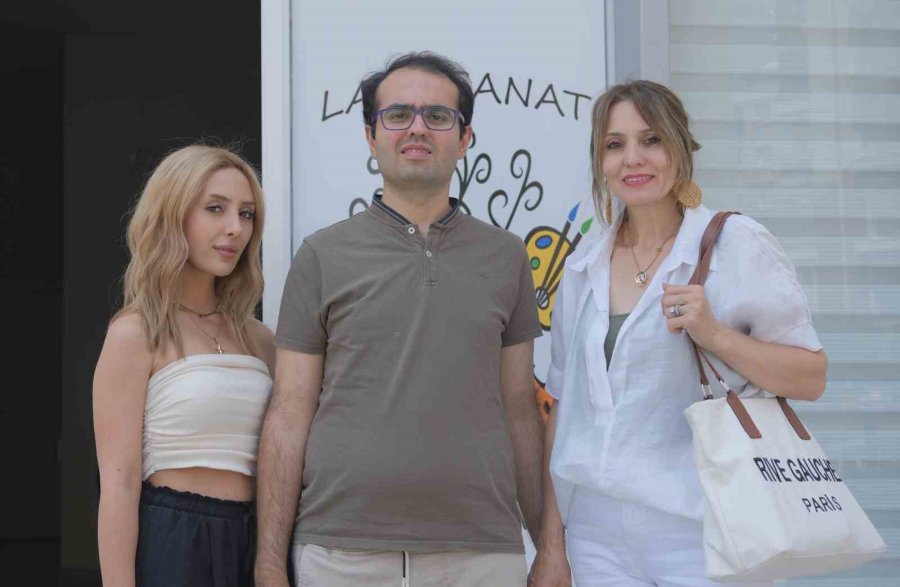 Otizmli Genç Piyanistin Hayali Dünyaca Ünlü Piyanist Olmak