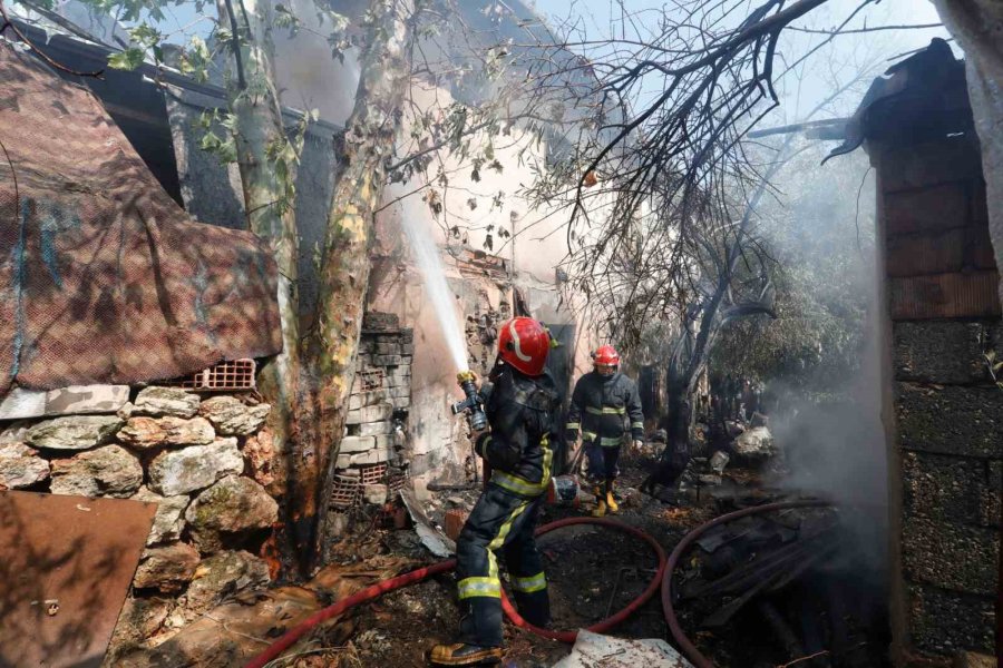 Antalya’da Mangal Keyfi Kabusa Dönüyordu