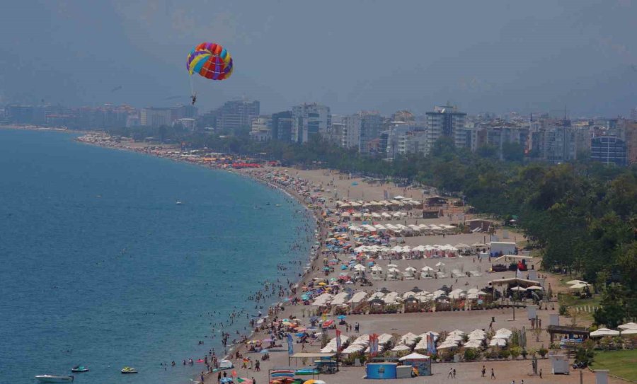 Antalya’da Bayramın Son Günü Sahiller Doldu