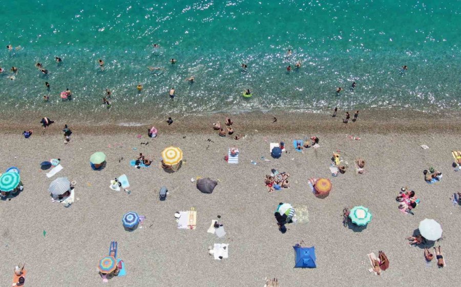 Antalya’da Bayramın Son Günü Sahiller Doldu