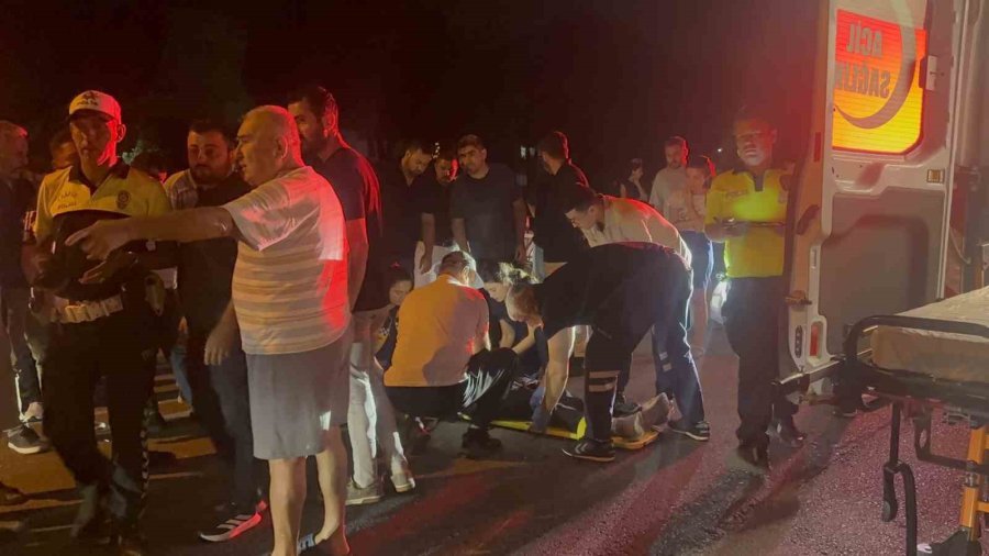 Kontrolden Çıkan Motosiklet Devrildi, Sürücü Ağır Yaralandı