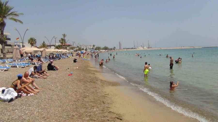 Mersin Plajlarında Bayram Bereketliliği Yaşandı