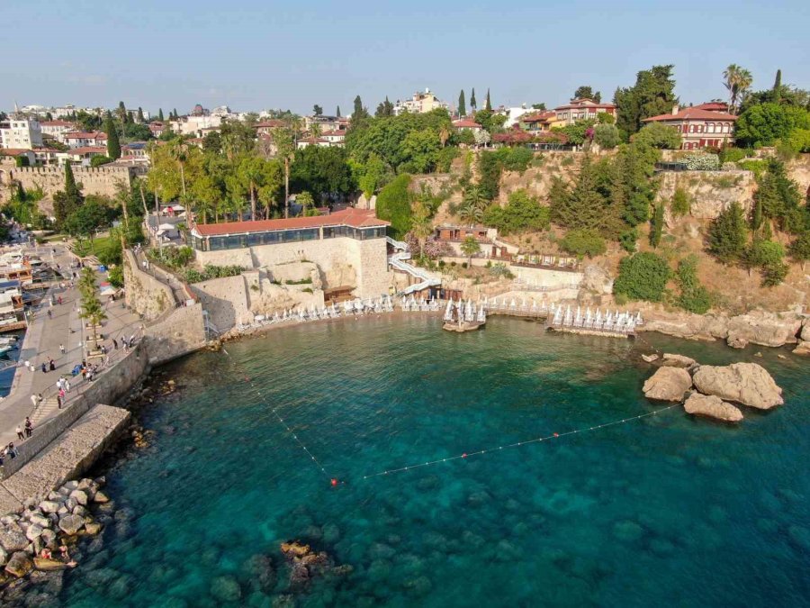 Mermerli Plajı Tadilat Nedeniyle Kapatıldı