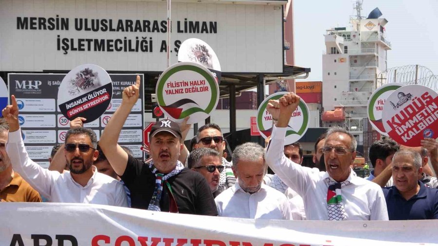 Mersin’de, İsrail’in ’madleen’ Gemisine Müdahalesi Protesto Edildi