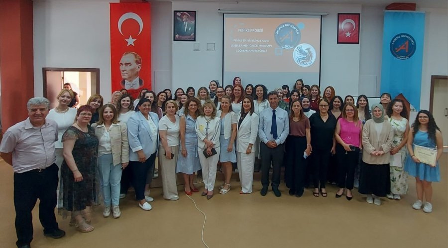 Akdeniz Üniversitesi’nde Kadın Öğrencilere Bilimde Liderlik Desteği