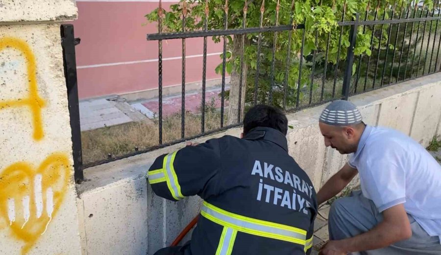 13 Yaşındaki Çocuk, Koluna Saplanan Demirle Hastaneye Kaldırıldı