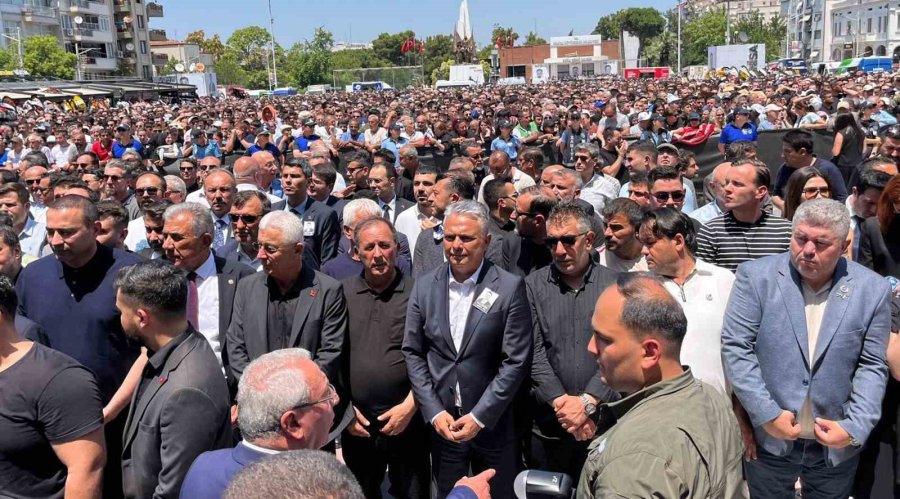 Ferdi Zeyrek’in Adı Muratpaşa’da Bir Parkta Yaşayacak