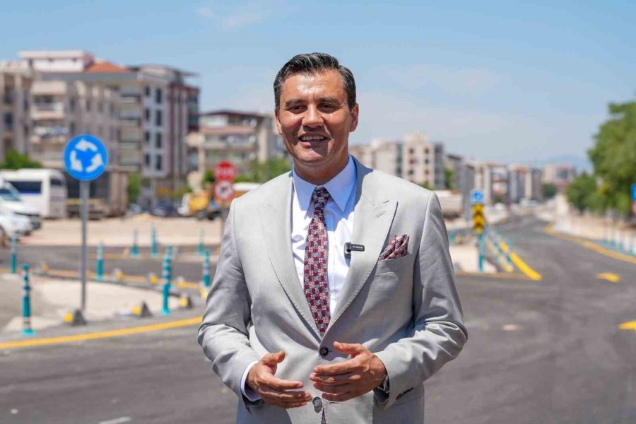 Ferdi Zeyrek’in Adı Muratpaşa’da Bir Parkta Yaşayacak