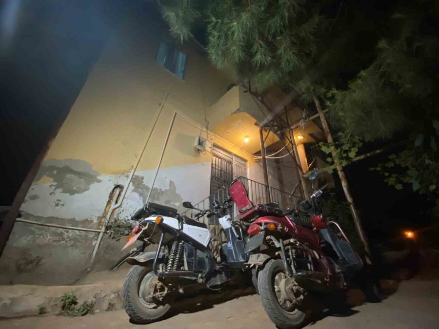 Antalya’da Yorgun Merminin İsabet Ettiği Suriyeli Genç Hayatını Kaybetti