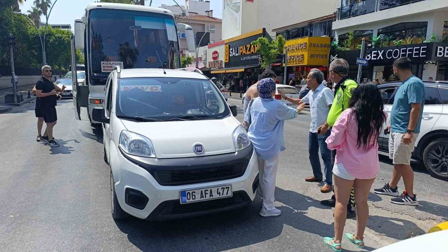 Antalya’da Zincirleme Kaza: 2.4 Promil Alkollü Sürücünün Ehliyetine El Konuldu