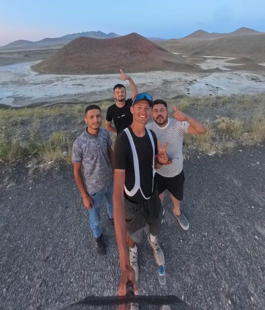 Dünya Turundaki Alman Bisikletçi Karapınar’da Mola Verdi