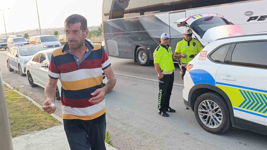Ters Yönde Giden Kamyonet Sürücüsü 2.41 Promil Alkollü Çıktı