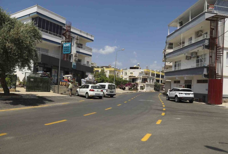 Mersin Büyükşehir, Silifke Atakent’te Cadde Ve Sokakları Yeni Yüzüne Kavuşturdu