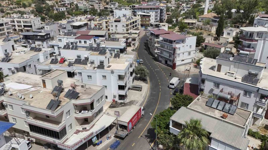 Mersin Büyükşehir, Silifke Atakent’te Cadde Ve Sokakları Yeni Yüzüne Kavuşturdu