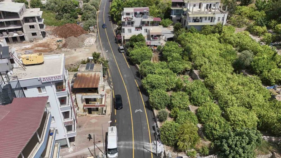 Mersin Büyükşehir, Silifke Atakent’te Cadde Ve Sokakları Yeni Yüzüne Kavuşturdu