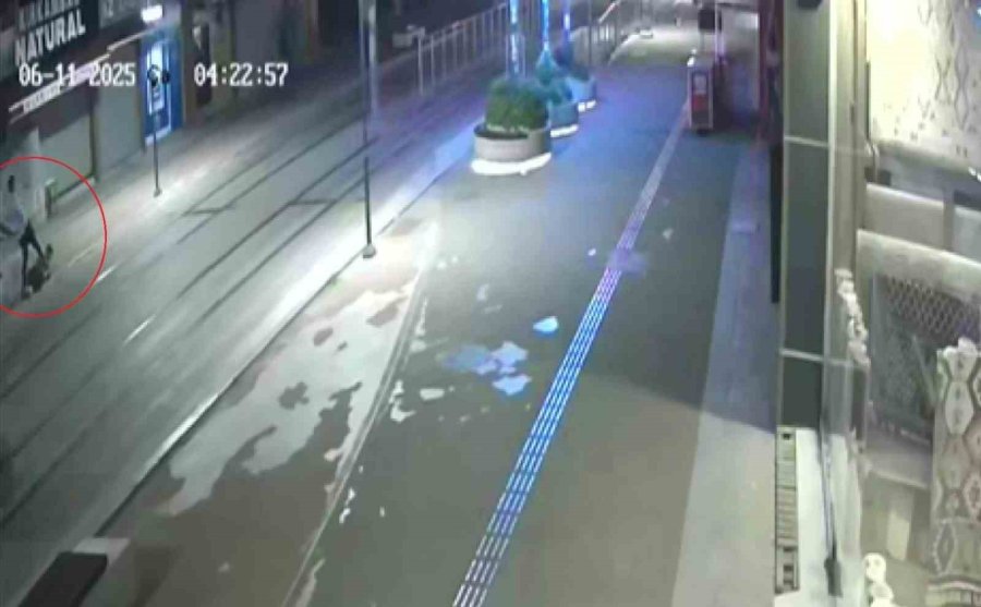 Önce Tekme Tokat Darp Edildi, Ardından Gasp Edildi