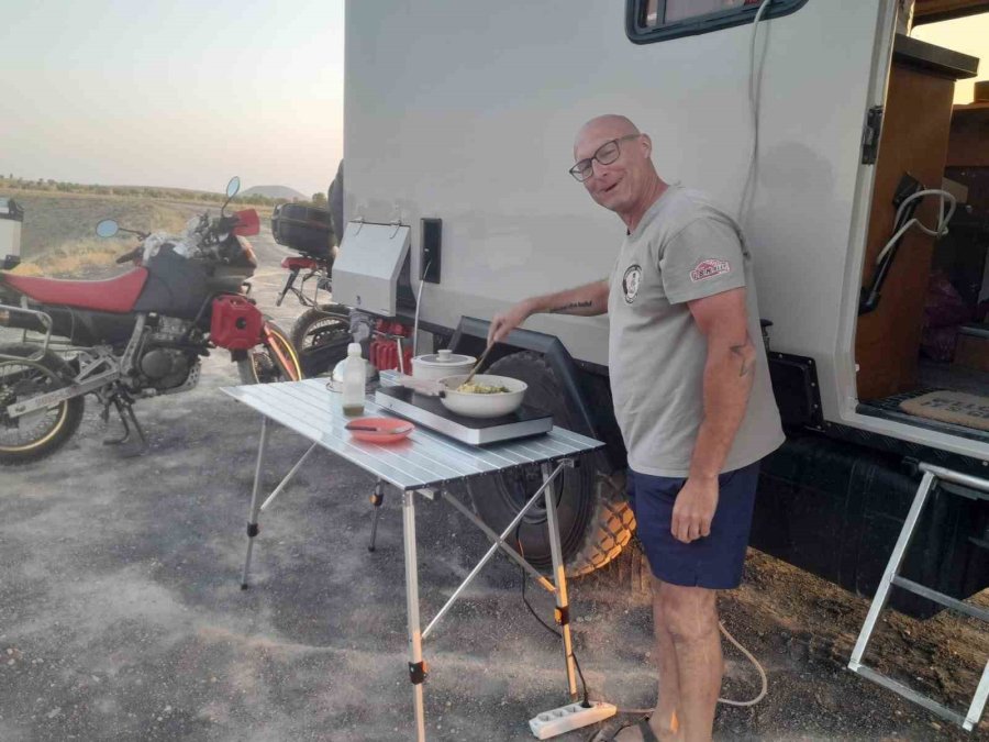 İtalyan Gezginler Meke Gölü’nde Mola Verdi