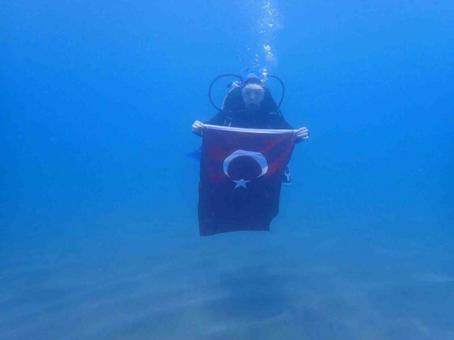 Gazipaşa’da Caretta Carettalar İçin Deniz Dibi Temizliği Yapıldı