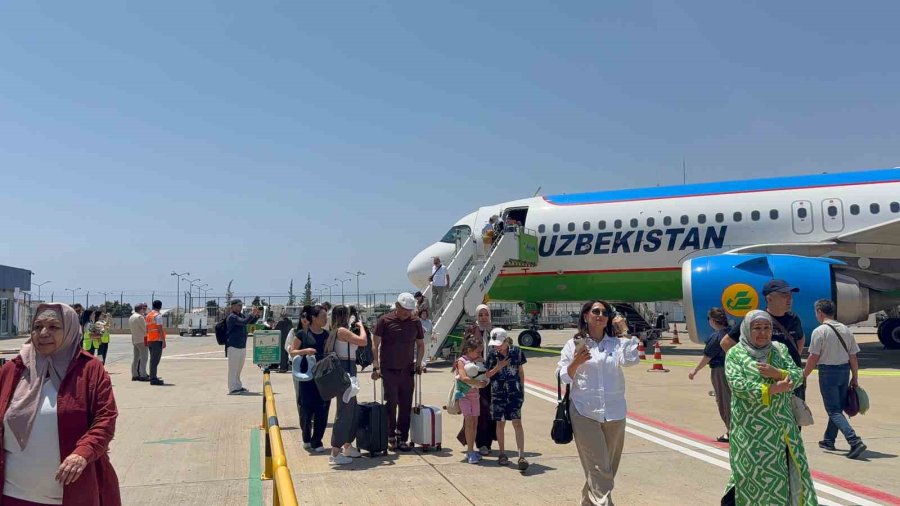 Özbekistan’dan Gazipaşa-alanya Havalimanı’na İlk Direkt Uçuş Gerçekleşti