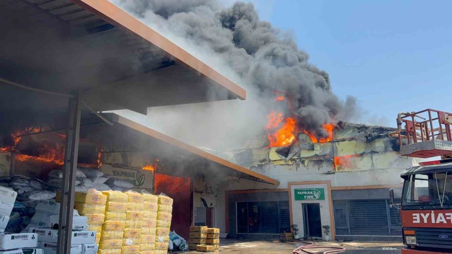 Fide Üretim Merkezinde Yangın