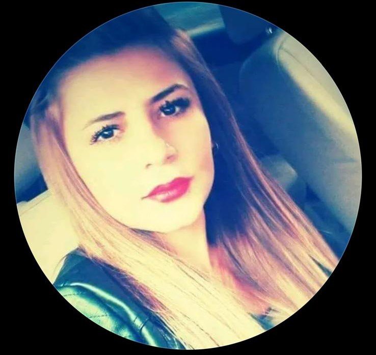 Genç Kadın Üvey Kız Kardeşini Bıçaklayarak Öldürdü