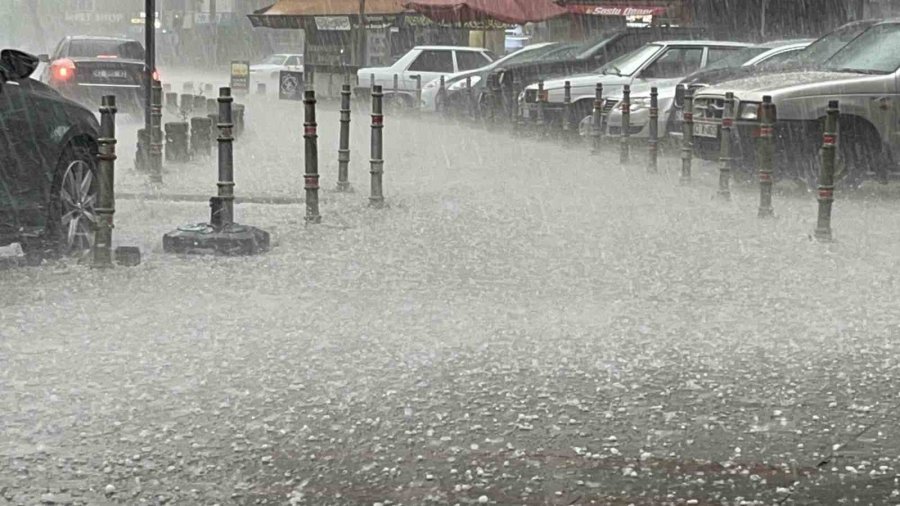 Konya’da Dolu Ve Sağanak Yağış Etkili Oldu