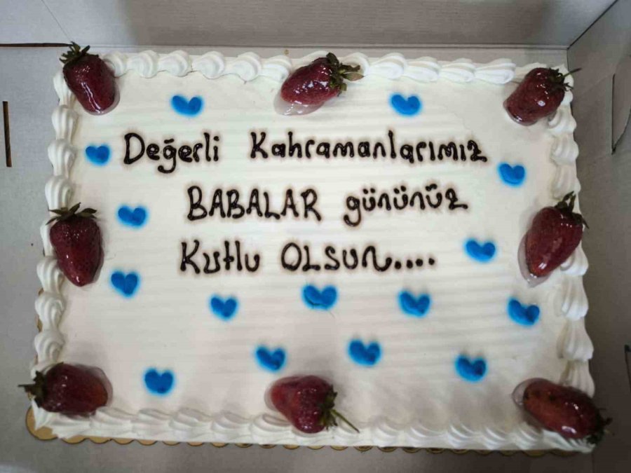 Beyşehir’de Babalar Günü Etkinliğinde Şehit Babaları Buluştu