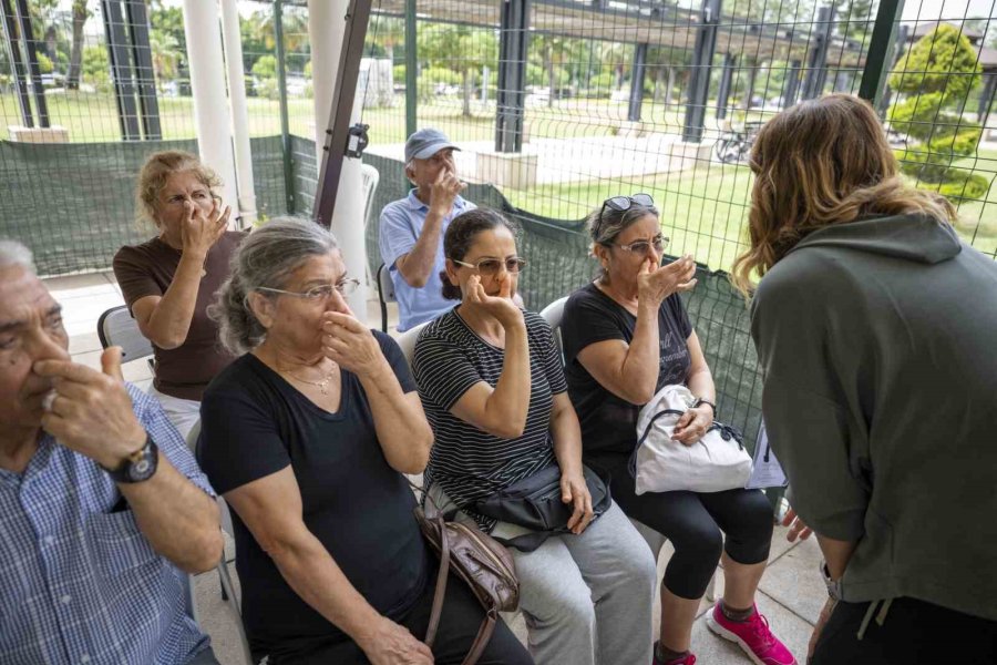 Mersin’de Yaşlılara Doğru Solunumun Önemi Anlatıldı