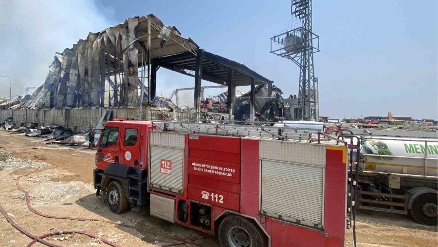 Pamuk Deposundaki Yangın Kontrol Altına Alındı:son Durum Havadan Görüntülendi