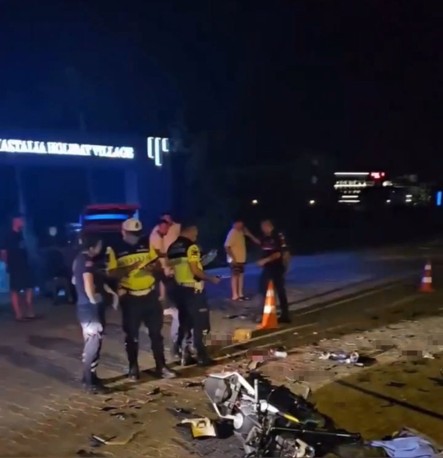 Alanya’da Motosikletler Çarpıştı: 2 Ölü