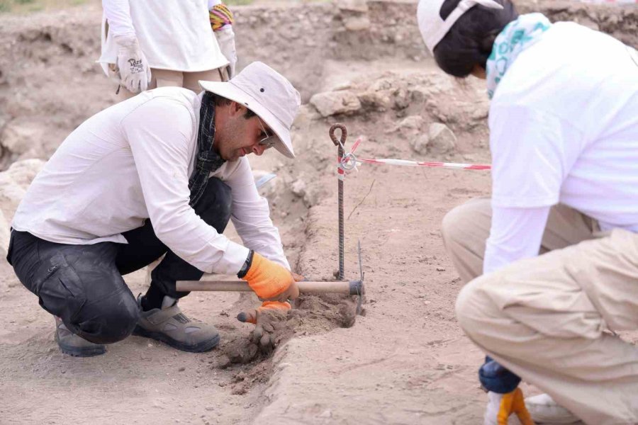 Lystra Antik Kenti’nde Kazılar Derinleştikçe, Tarihi Miras Gün Yüzüne Çıkıyor