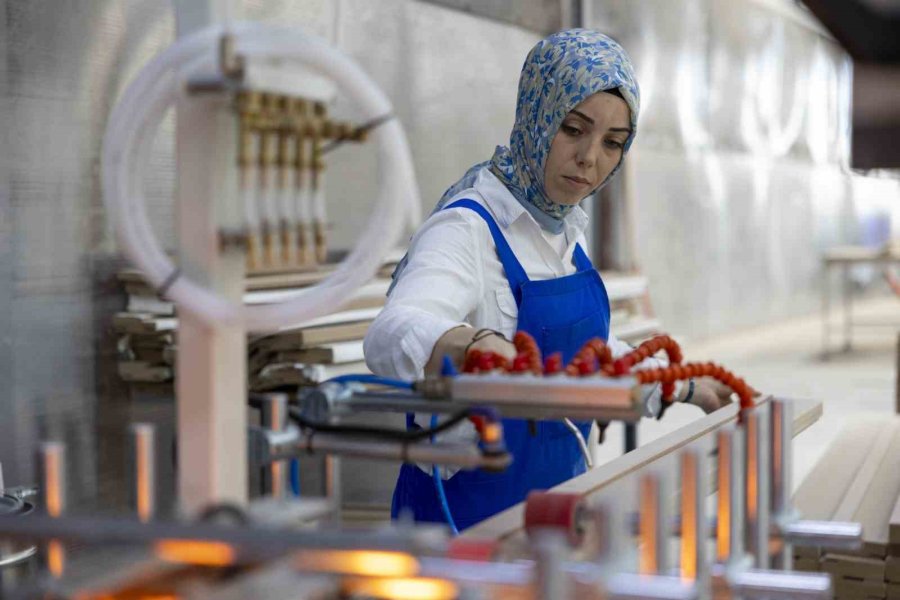 Mersin’de Kadınlar ’kadın Ustalar’ Projesi İle İstihdama Katılıyor