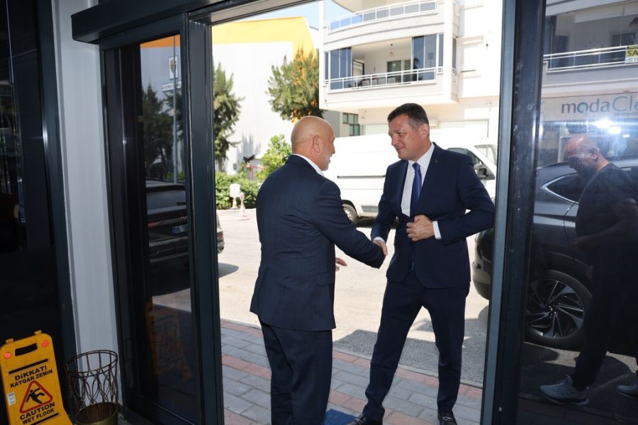 Alanya Kaymakamı’ndan Alanyaspor’a Veda Ziyareti