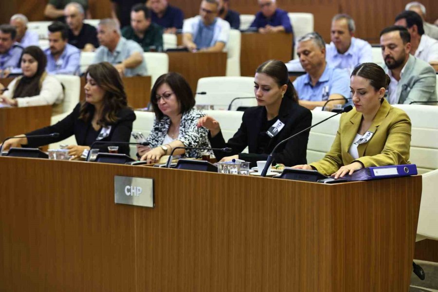 Başkan Böcek : "2025 Yılı Yatırım Programına Ek Olarak 4. Etap Raylı Sistem Projesi Alınırsa Seviniriz"