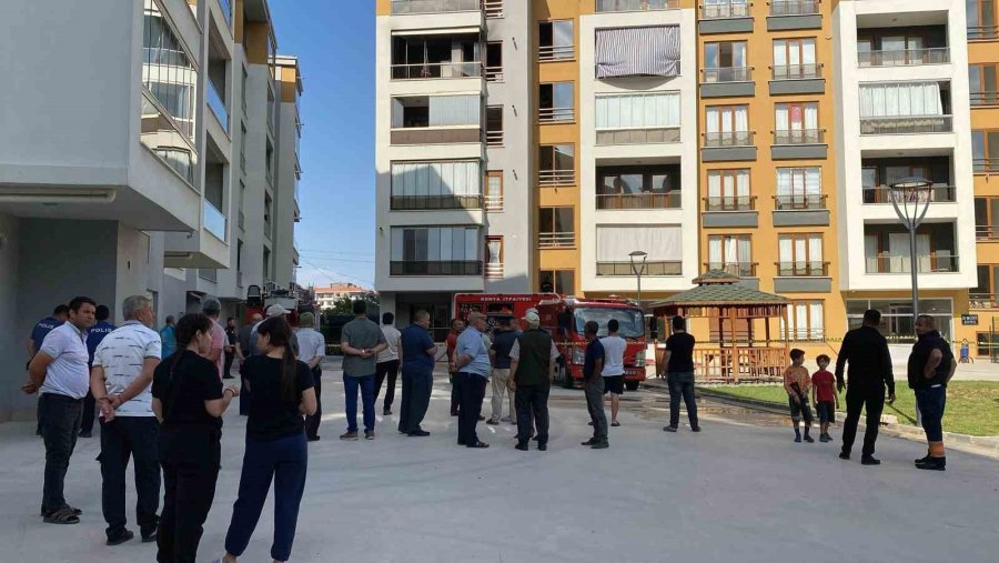 Konya’da Dairede Çıkan Yangın Paniğe Neden Oldu