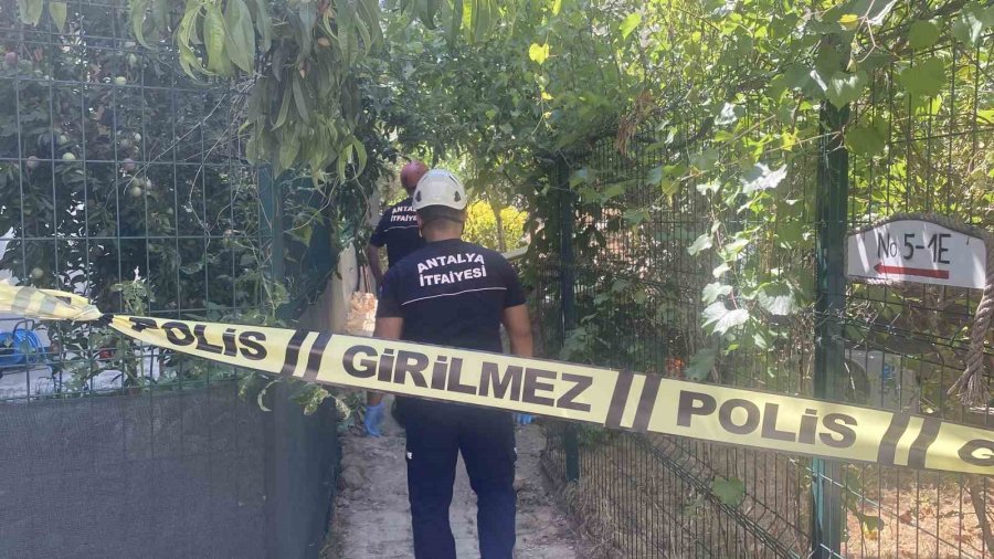 İzolasyon Çalışması Yapan İşçinin Üzerine Balkon Çöktü: 1 Ölü
