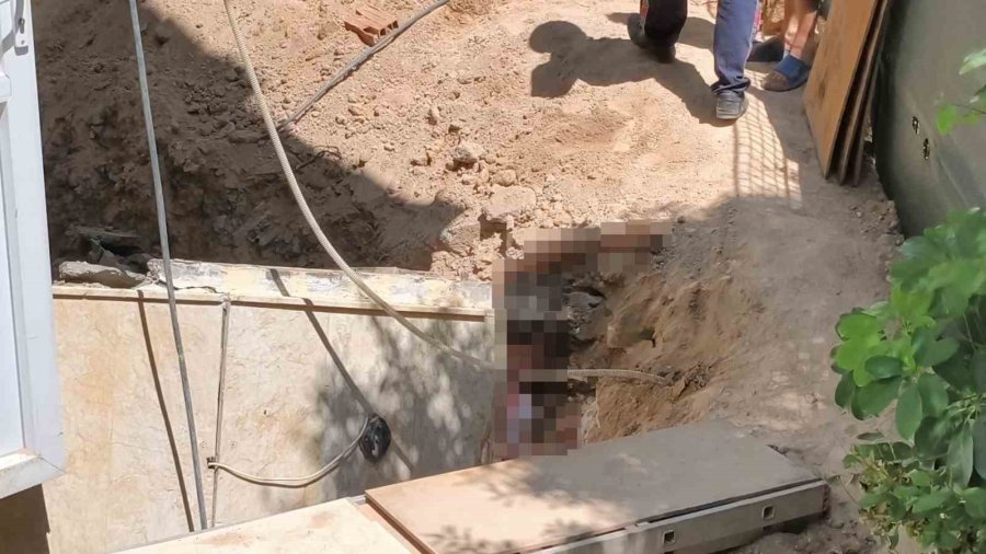 İzolasyon Çalışması Yapan İşçinin Üzerine Balkon Çöktü: 1 Ölü