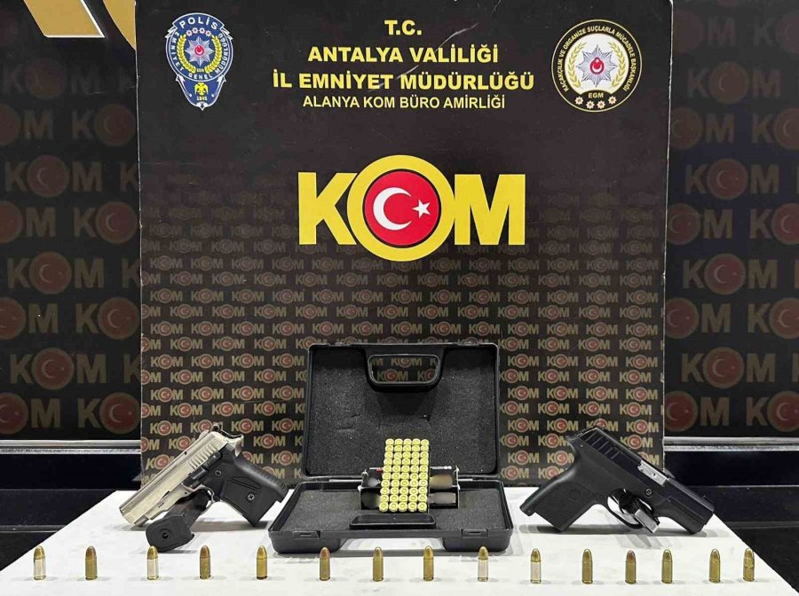 Antalya’da Son Bir Haftada 33 Şüpheli Yakalandı, Çok Sayıda Silah Ve Kaçak Ürün Ele Geçirildi