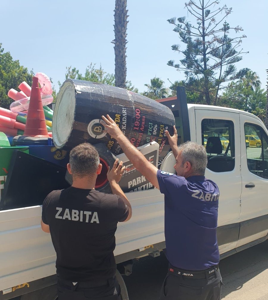 Konyaaltı’nda Kaldırım İşgaline Geçit Yok