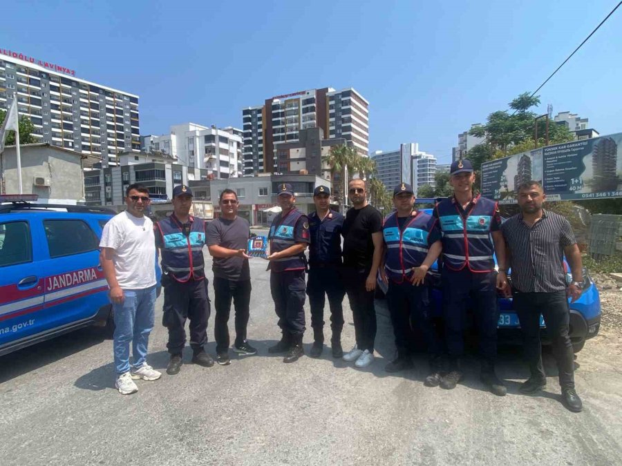 Kavga İhbarına Giden Jandarmaya Sürpriz Kutlama