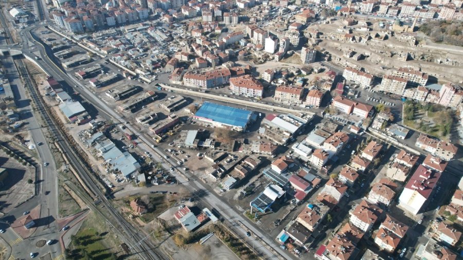 Başkan Özdemir, Niğde Kalesi Ve Eski Sanayi Projesi’ndeki Son Durumu Paylaştı