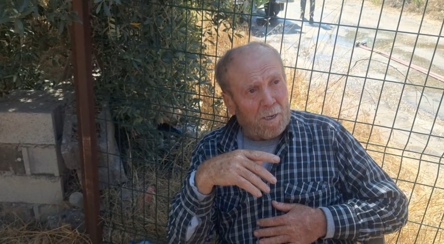 Antalya’da Çıkan Yangında Ev Ve Traktör Kül Oldu