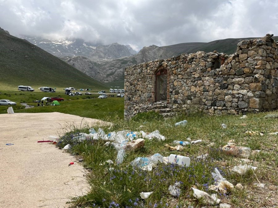 Niğde’nin ’doğal Cenneti’ Karagöl Ve Çini Göl Alarm Veriyor