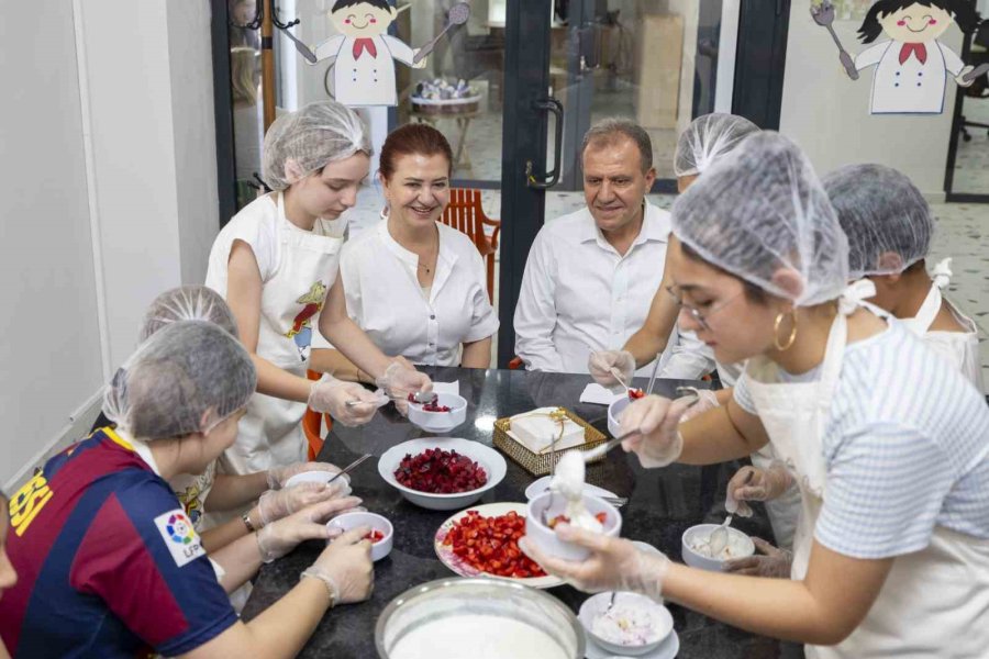 Başkan Seçer Çocuklarla Bir Araya Geldi