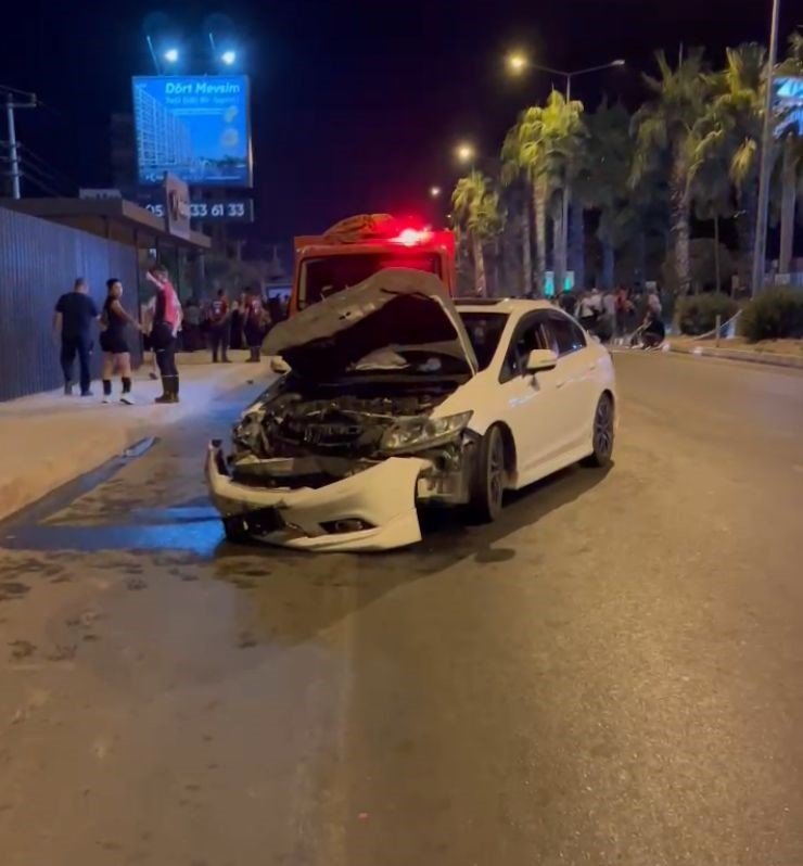 Otomobil, Motosikletle Çarpıştı: 18 Yaşındaki Sürücü Hayatını Kaybetti