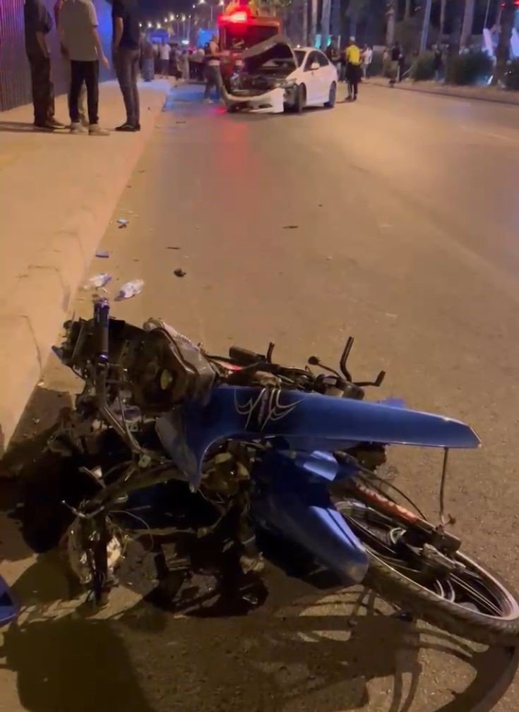 Otomobil, Motosikletle Çarpıştı: 18 Yaşındaki Sürücü Hayatını Kaybetti